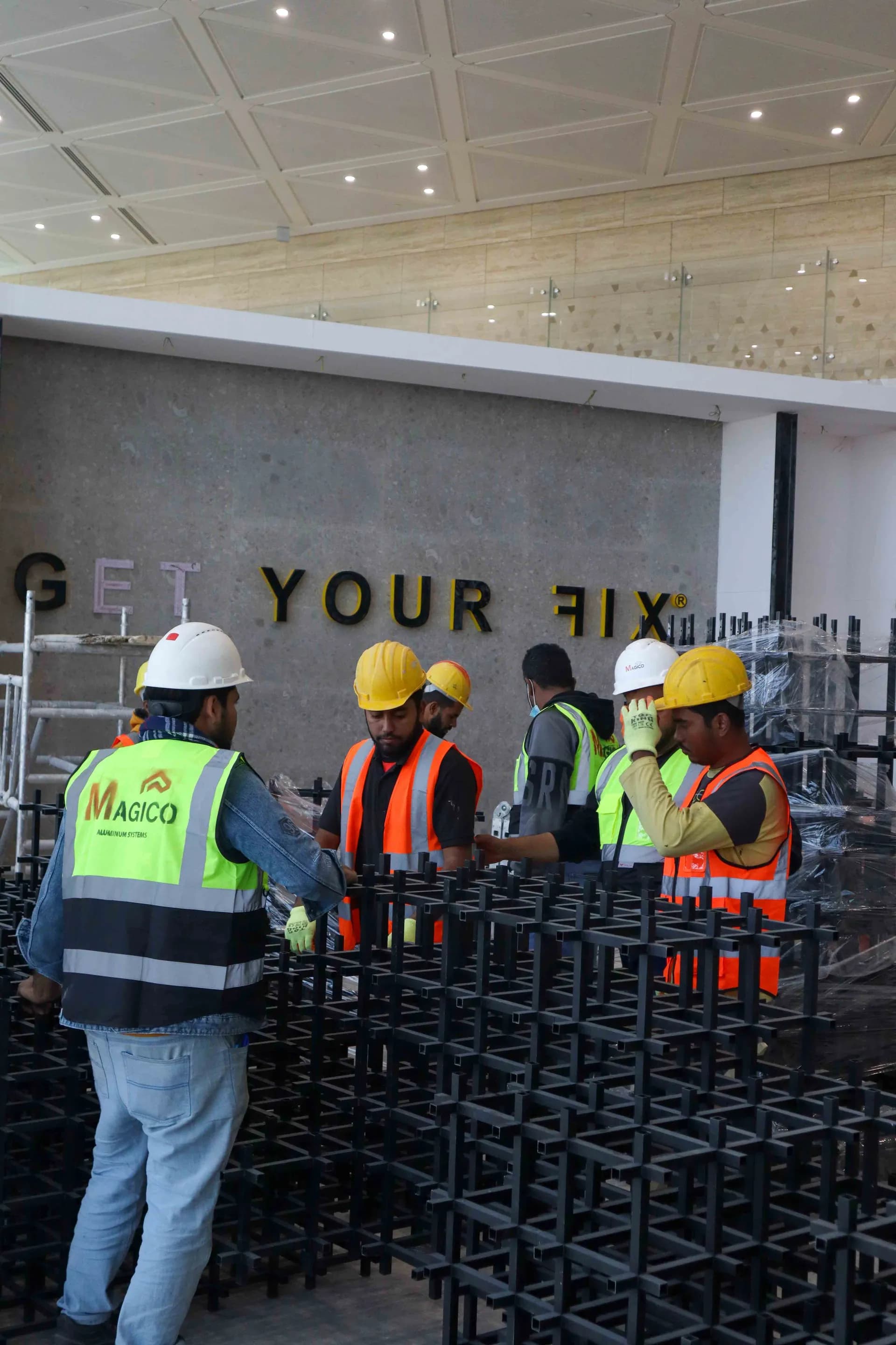 مقهى فيكس - مطار الملك خالد الدولي 7